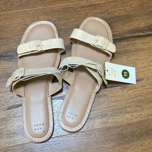 Final price!!🎉NWT A New Day Penny sandal cream various sizes